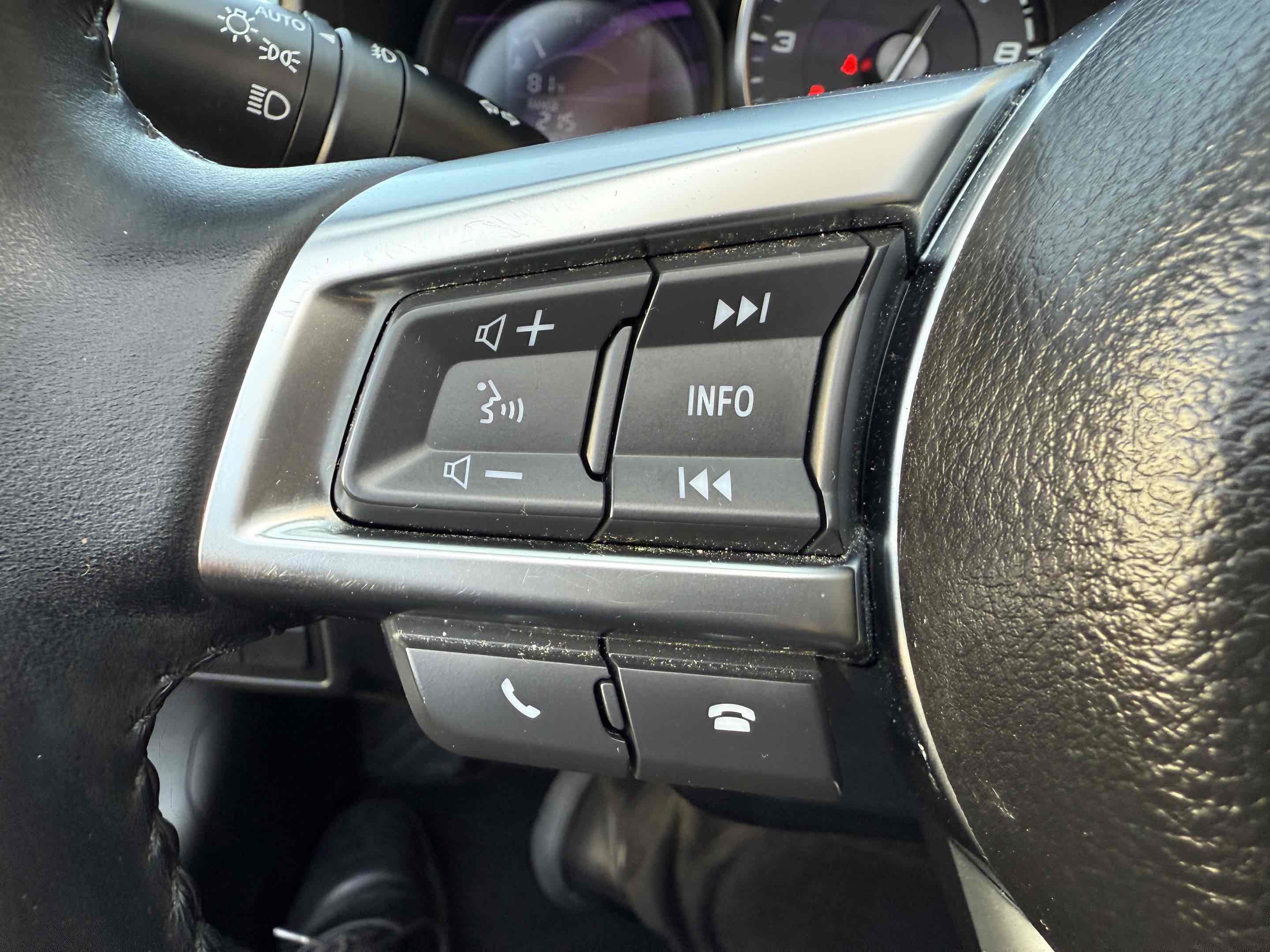 Used 2018 FIAT 124 Spider Lusso w/ Convenience Group image 40