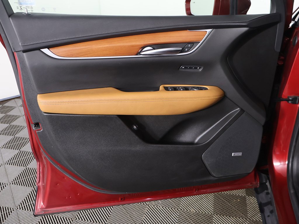 Used 2020 Cadillac XT5 Premium Luxury image 24