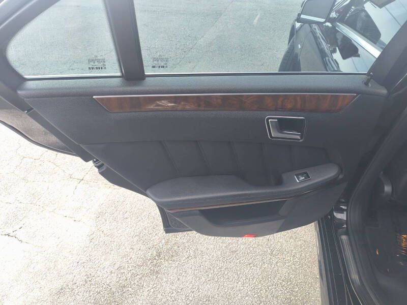 Used 2012 Mercedes-Benz E 350 Sedan image 14
