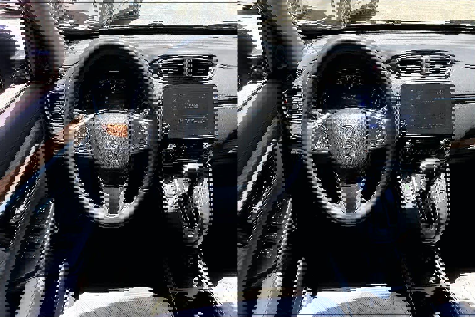 Used 2017 Honda CR-V Touring image 6