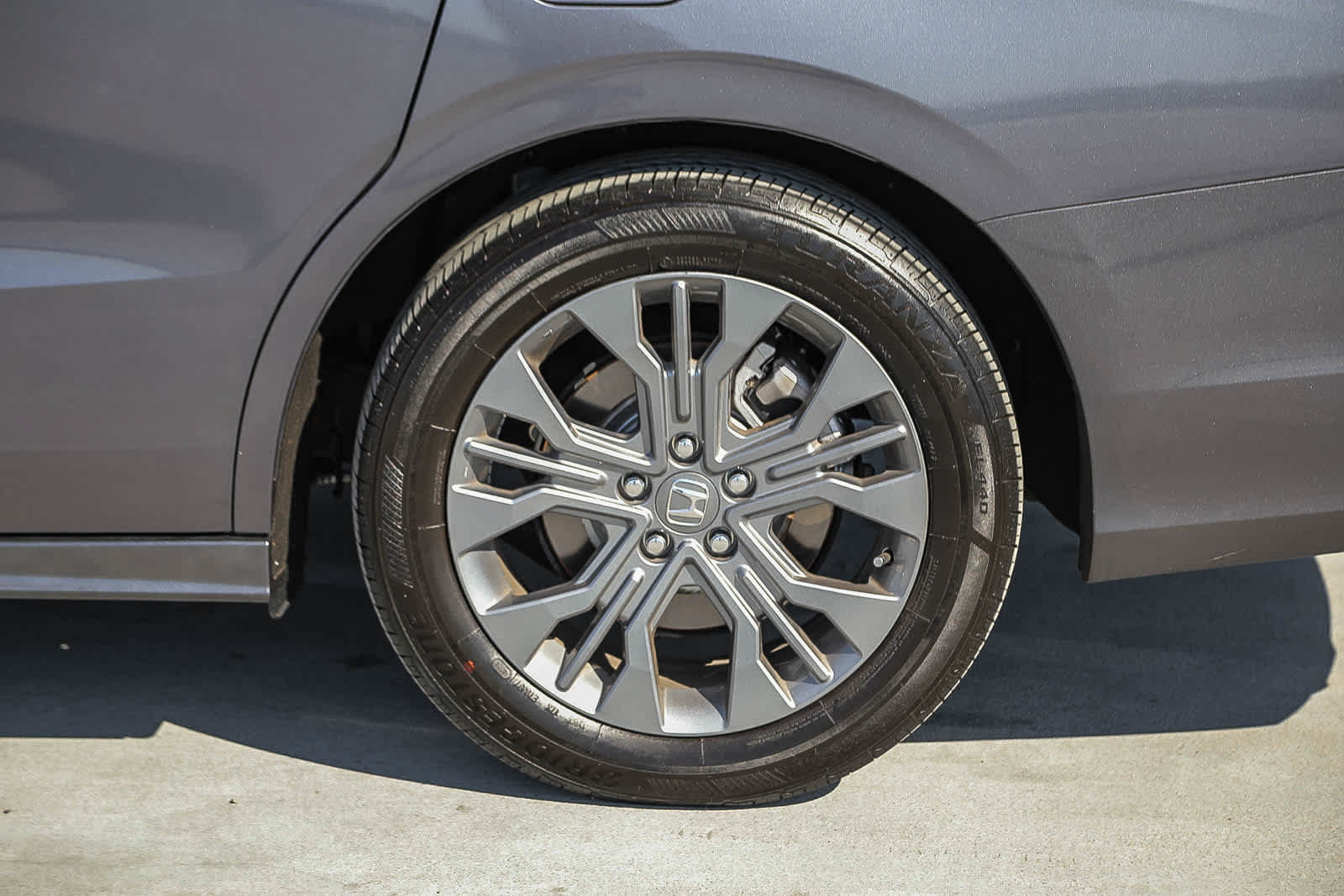 Used 2025 Honda Odyssey Touring image 11