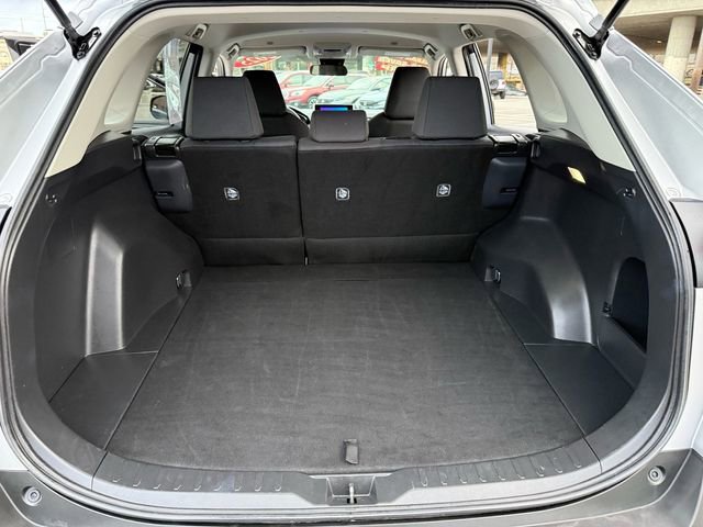 Certified 2025 Toyota RAV4 LE image 27
