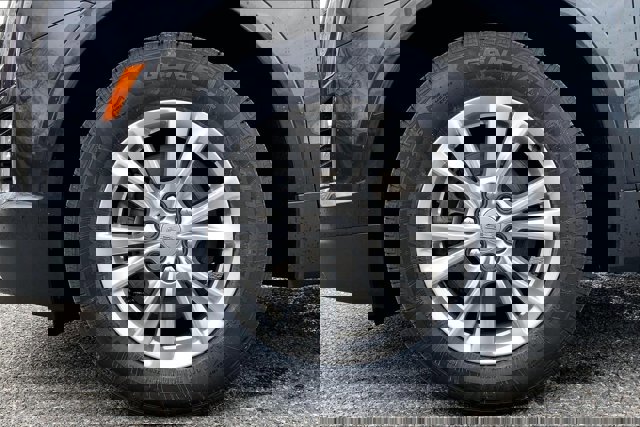 Used 2023 Cadillac XT5 Luxury image 8