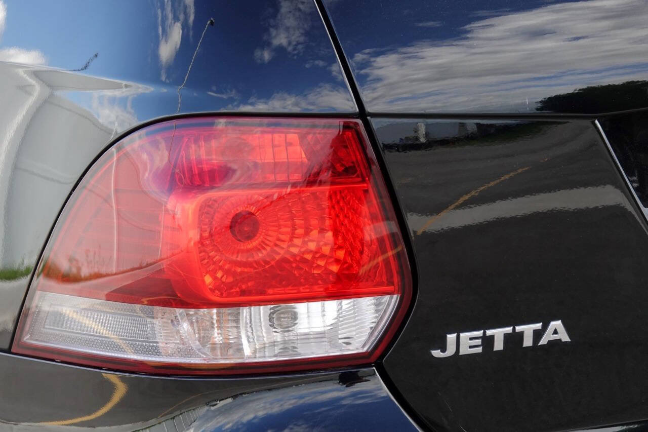 Used 2012 Volkswagen Jetta TDI FWD image 50
