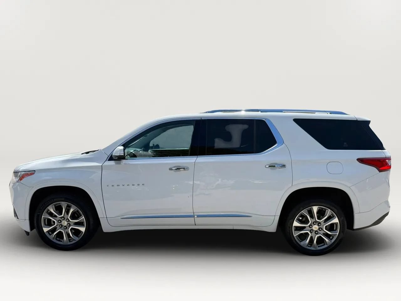 Used 2019 Chevrolet Traverse Premier AWD/4WD image 6