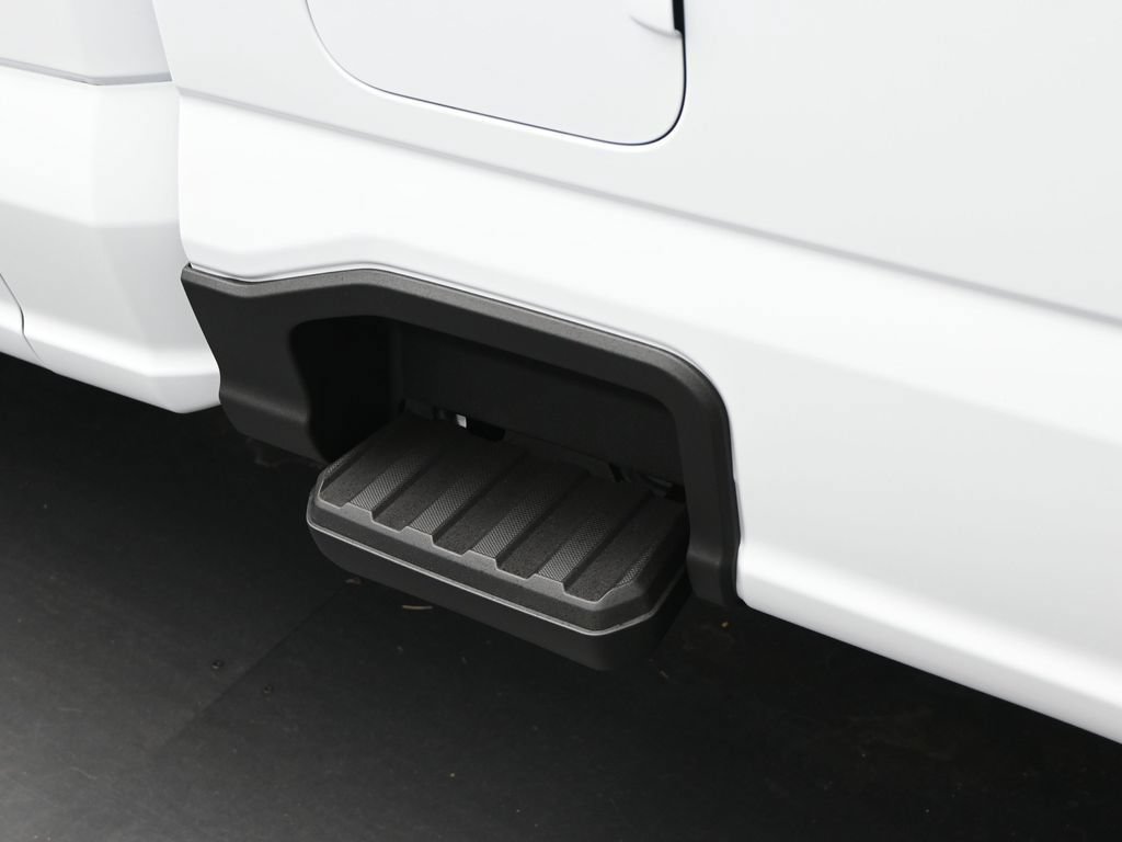 New 2026 Ford F250 XL AWD/4WD image 3