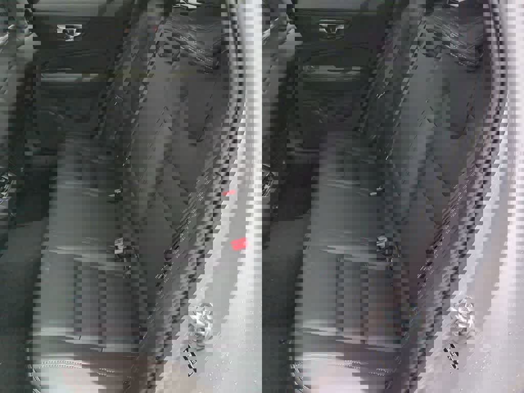 New 2026 Volvo V60 B5 Cross Country Ultra w/ Protection Package Premier image 20