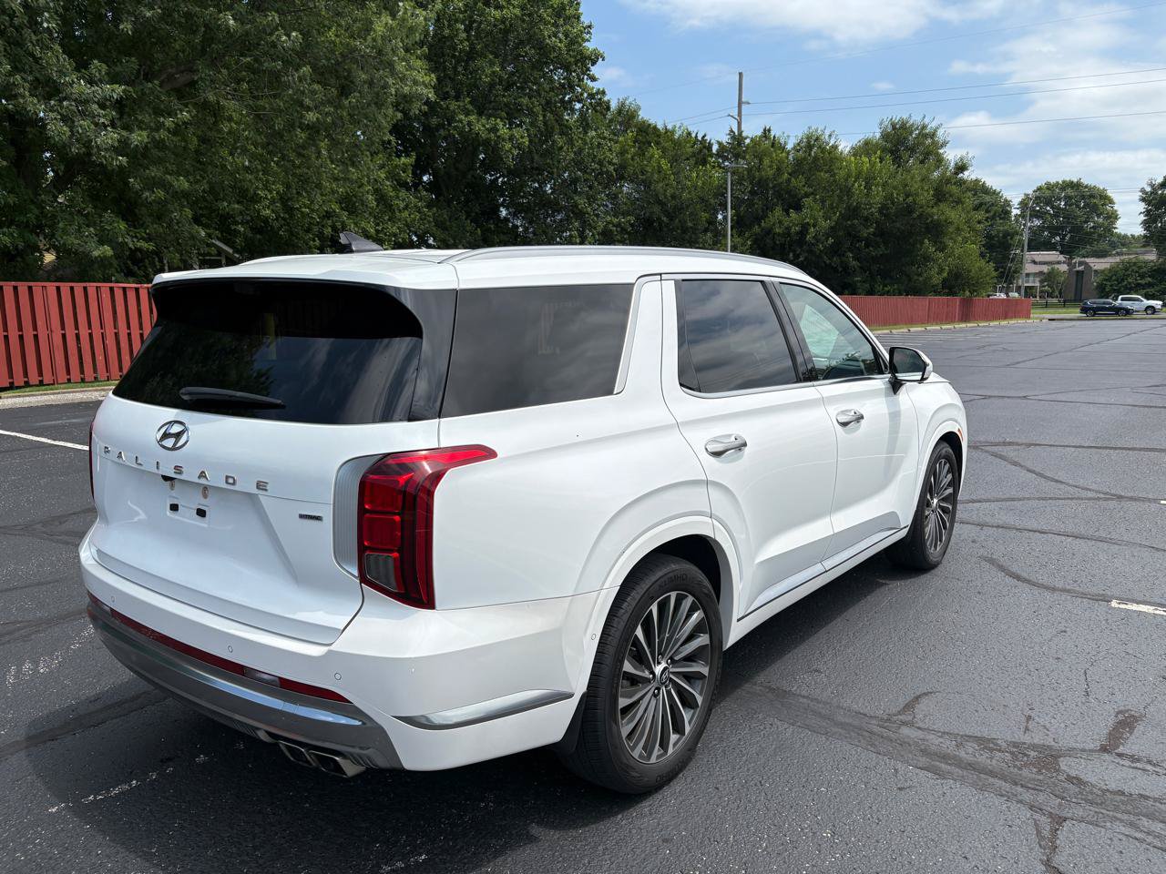 Used 2023 Hyundai Palisade Calligraphy AWD/4WD image 3