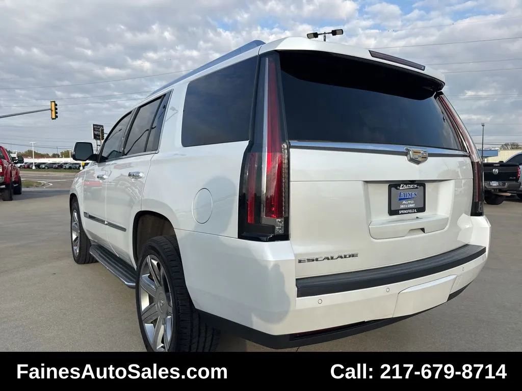 Used 2016 Cadillac Escalade Luxury image 13