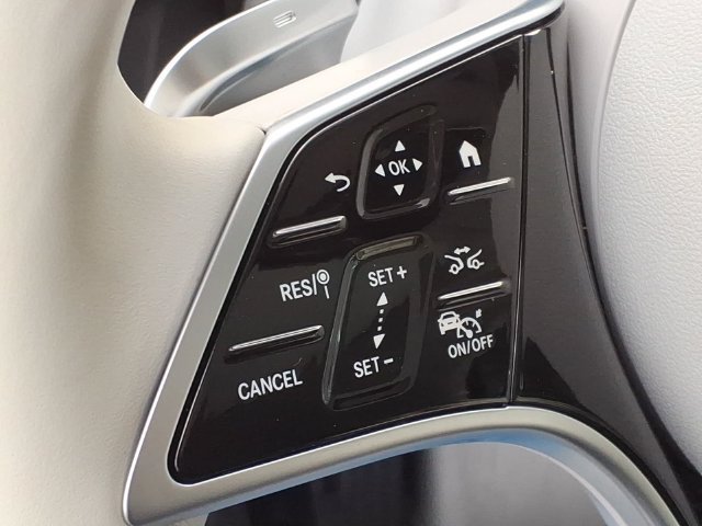 Certified 2023 Mercedes-Benz EQS 580 4MATIC SUV image 9