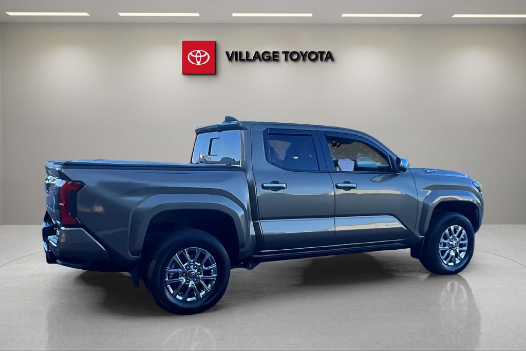 Certified 2025 Toyota Tacoma Limited AWD/4WD image 5