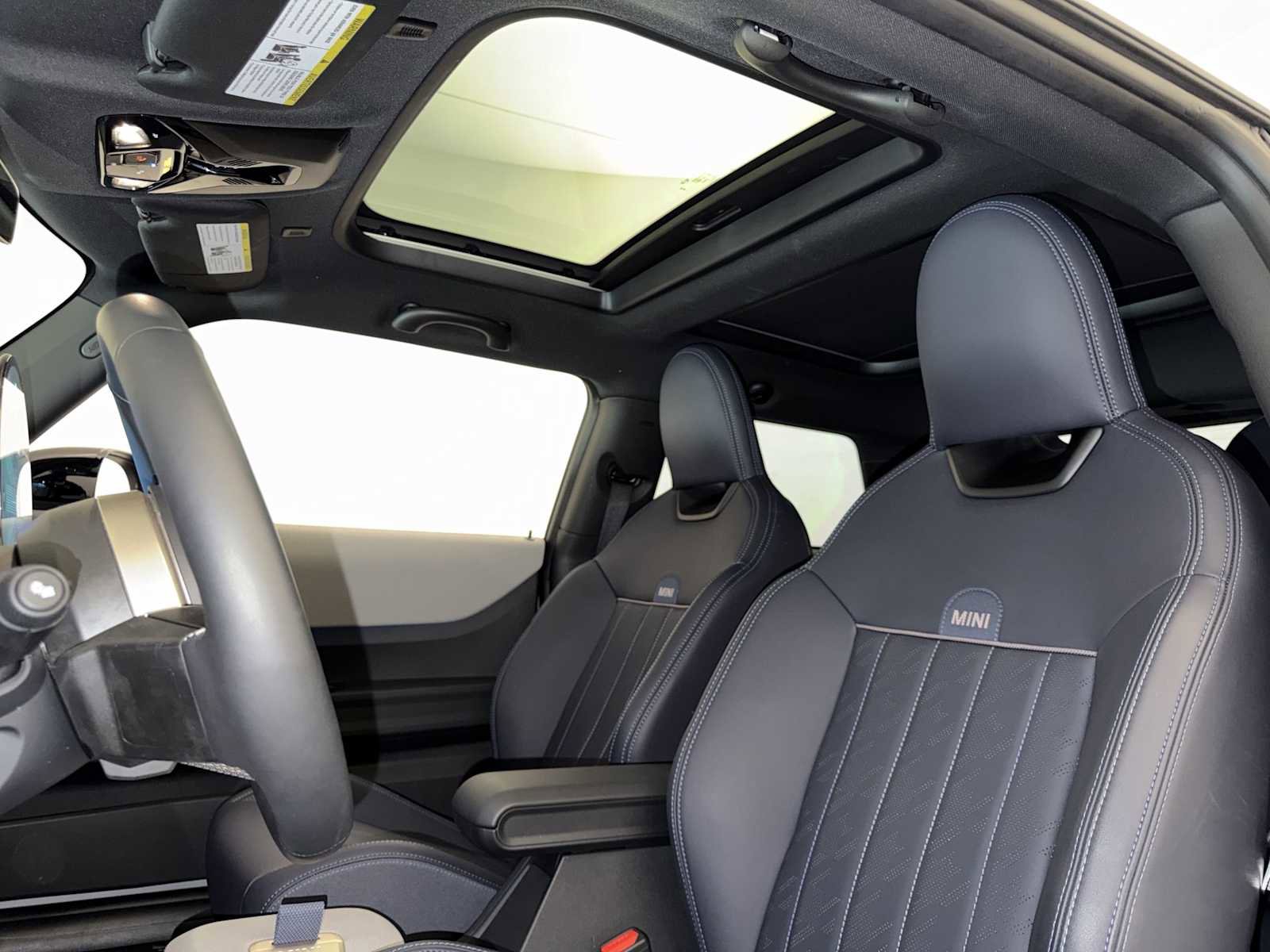 Certified 2025 MINI Cooper S image 17