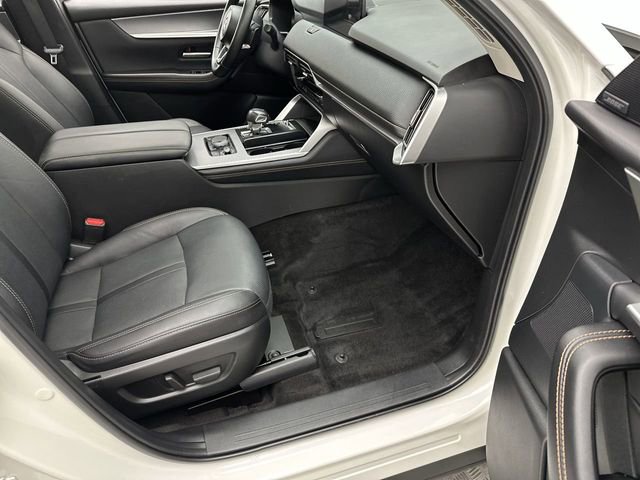 Certified 2025 MAZDA CX-70 Plug-In Hybrid w/ Premium Pkg image 24