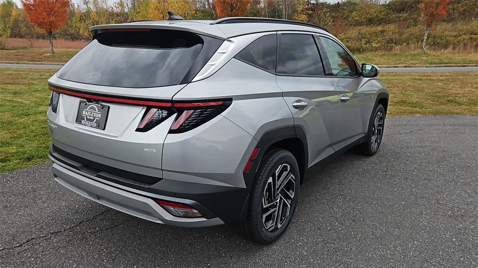 New 2025 Hyundai Tucson Limited image 7