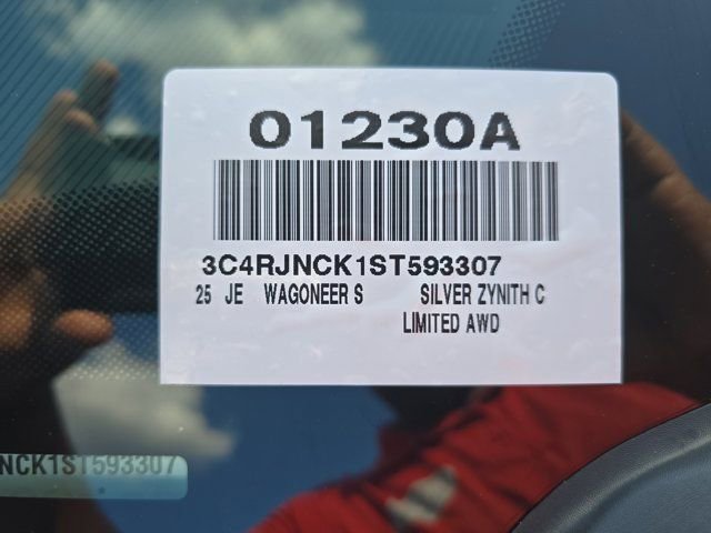 Used 2025 Jeep Wagoneer S Limited image 35