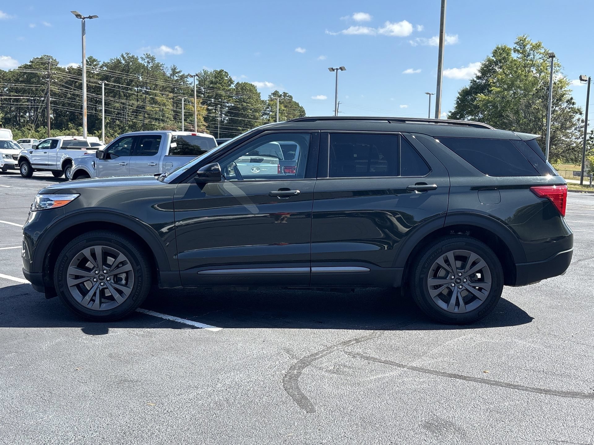 Certified 2024 Ford Explorer XLT w/ Equipment Group 202A AWD/4WD image 21