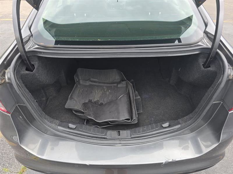 Used 2018 Ford Fusion SE image 6