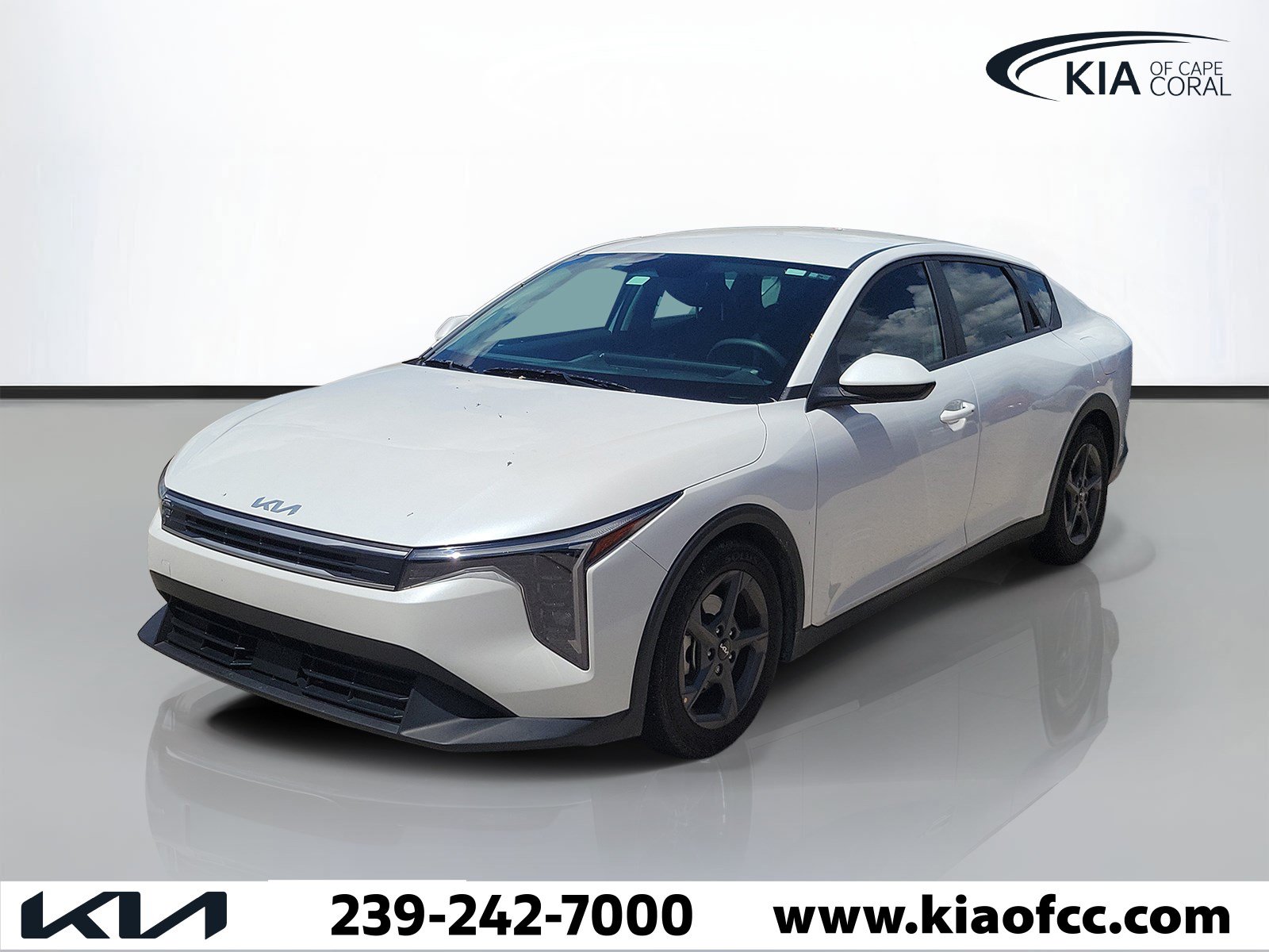 Certified 2025 Kia K4 FWD image 3