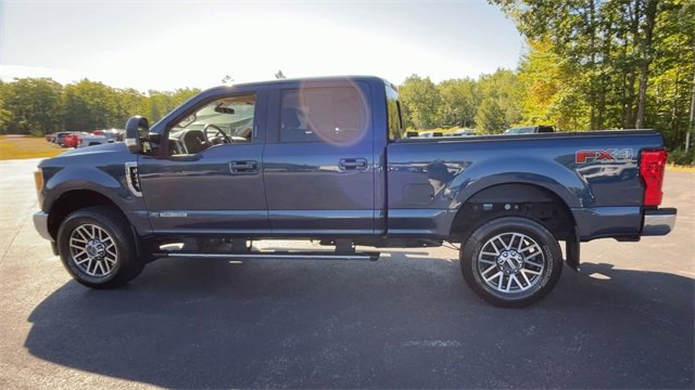 Used 2017 Ford F250 Lariat w/ FX4 Off-Road Package image 6