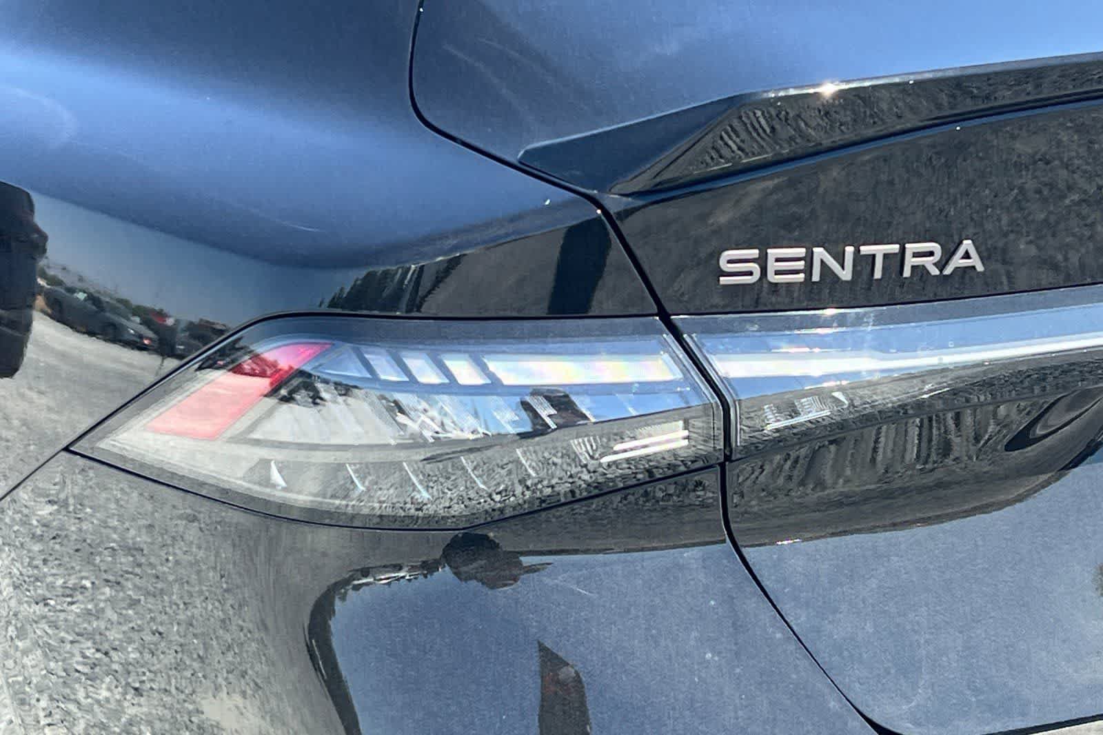 New 2026 Nissan Sentra SR FWD image 31
