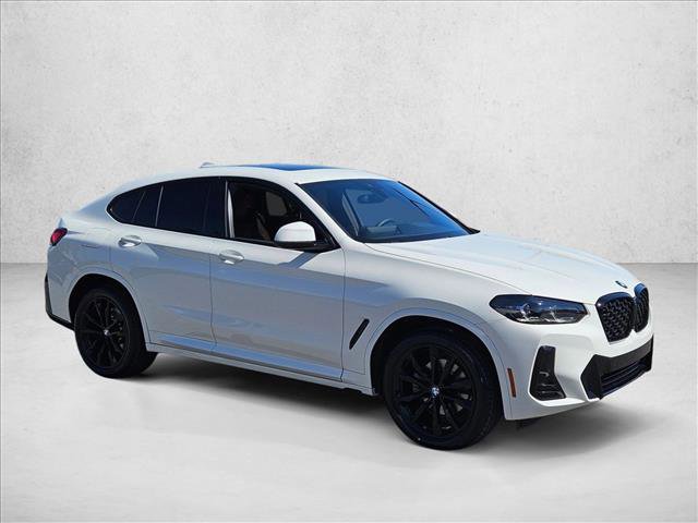 Used 2025 BMW X4 xDrive30i w/ M Sport Package image 3