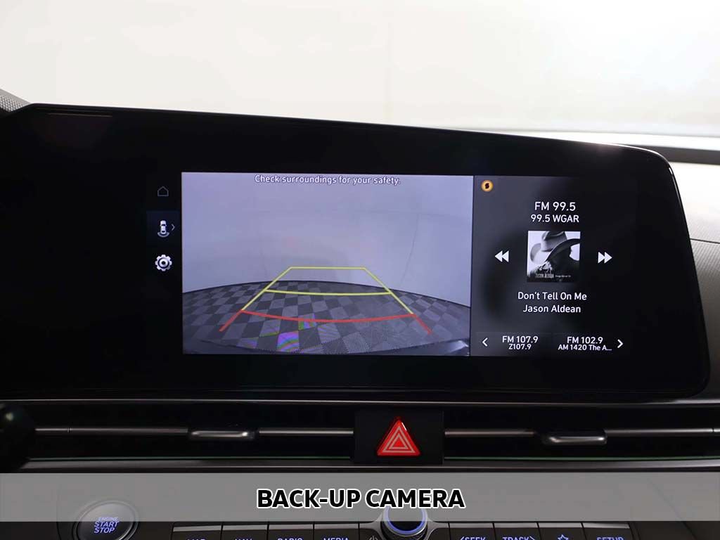 Used 2025 Hyundai Elantra SEL FWD image 7
