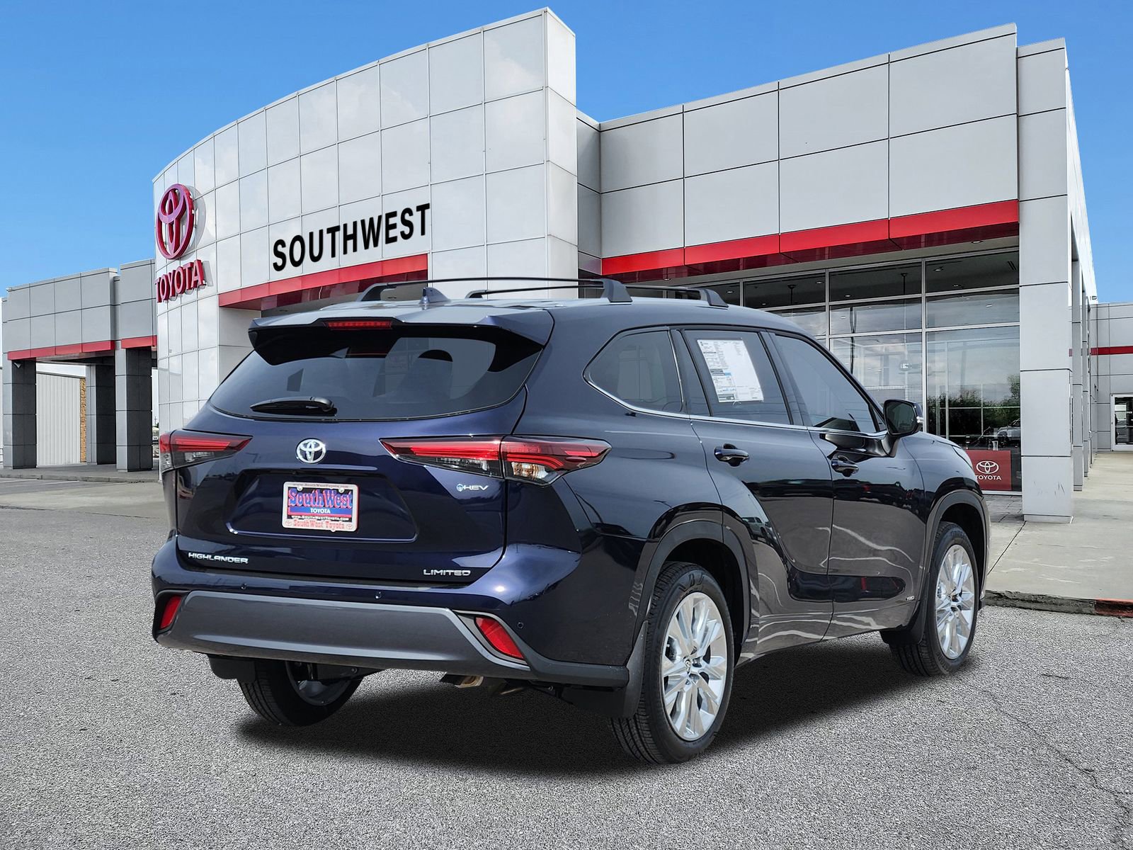 New 2026 Toyota Highlander Limited image 5