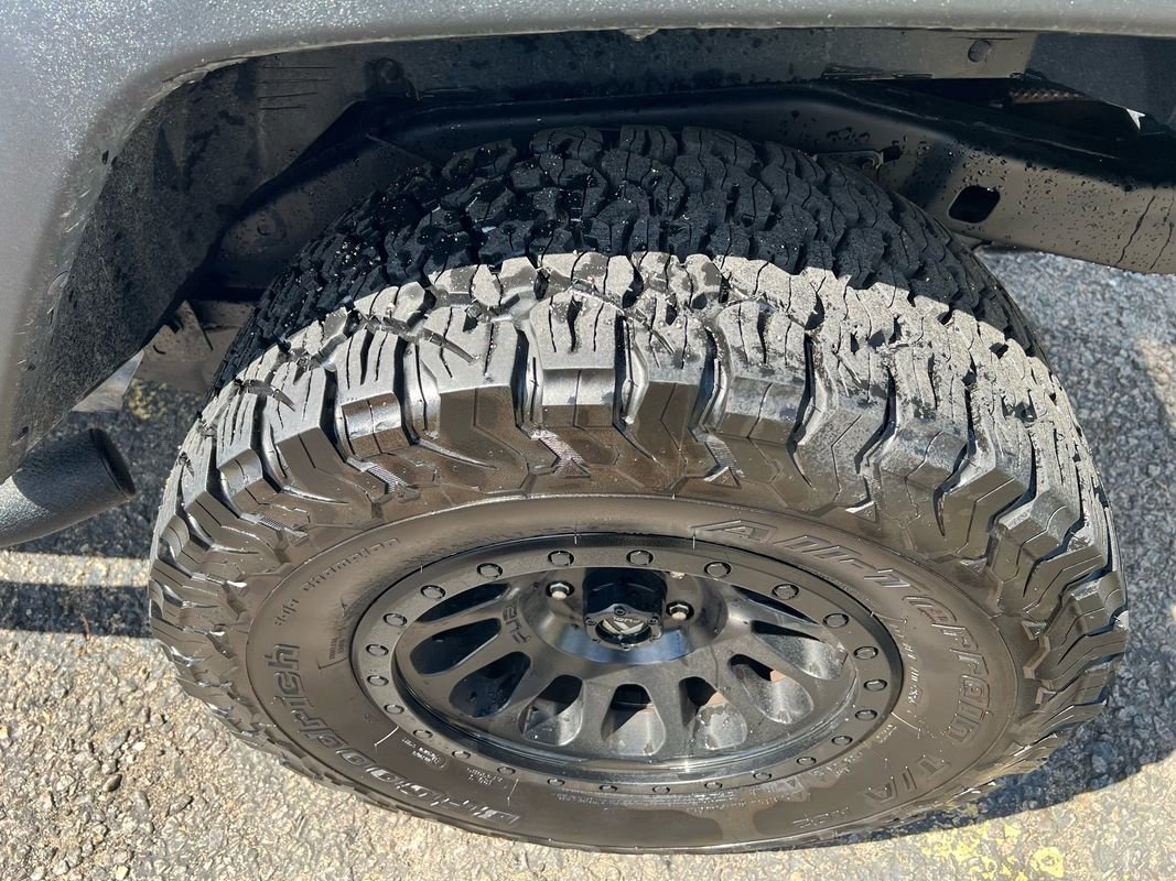 Used 2018 Jeep Wrangler Unlimited Sport S AWD/4WD image 6