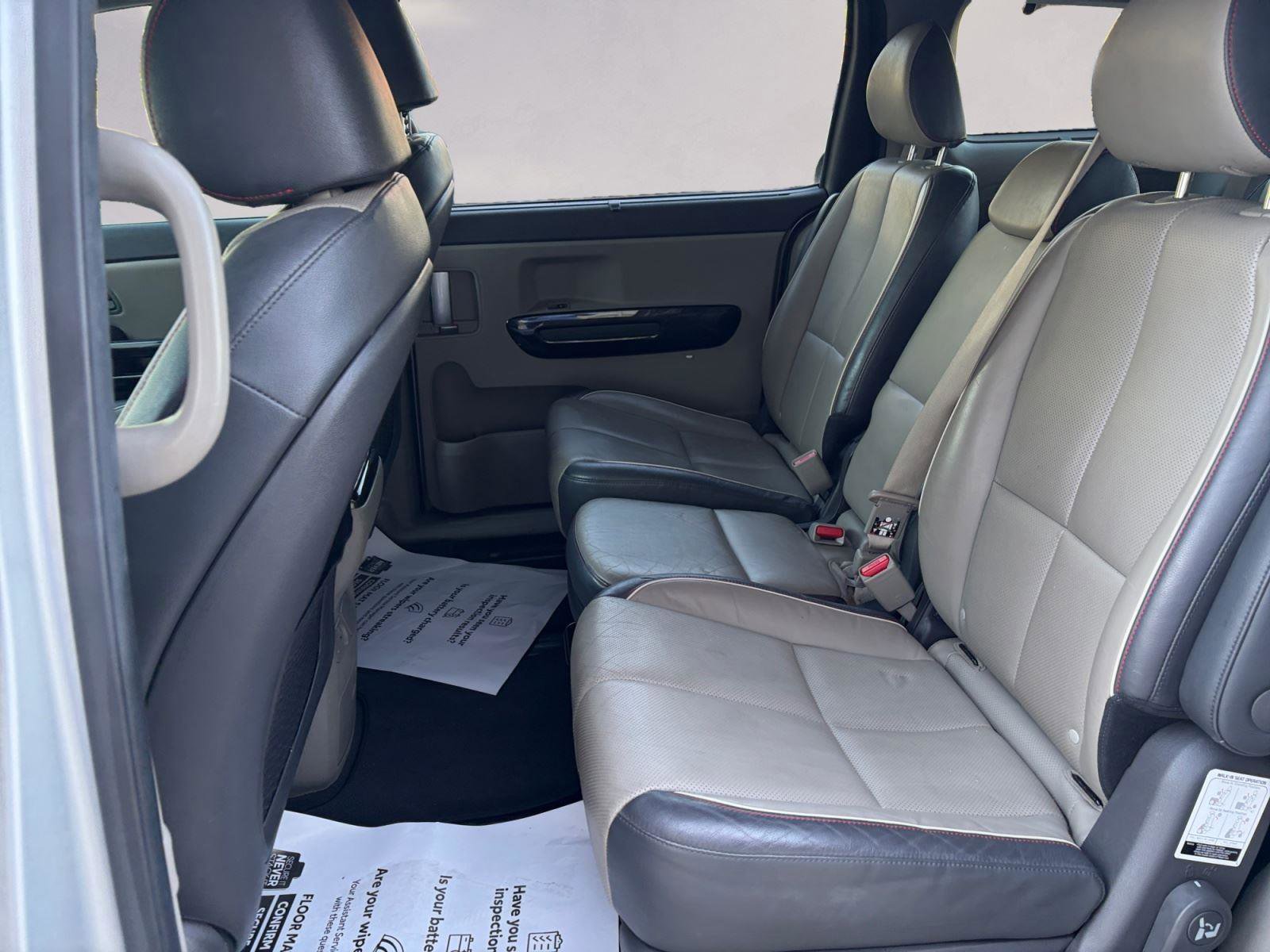 Used 2018 Kia Sedona EX image 13