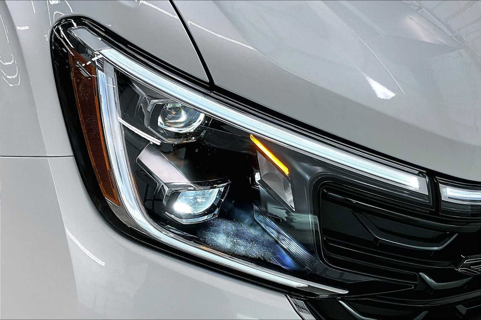 New 2026 Volkswagen Atlas SEL Premium R-Line image 31