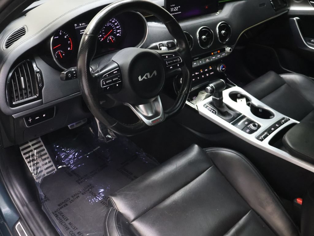 Used 2022 Kia Stinger GT1 RWD image 17