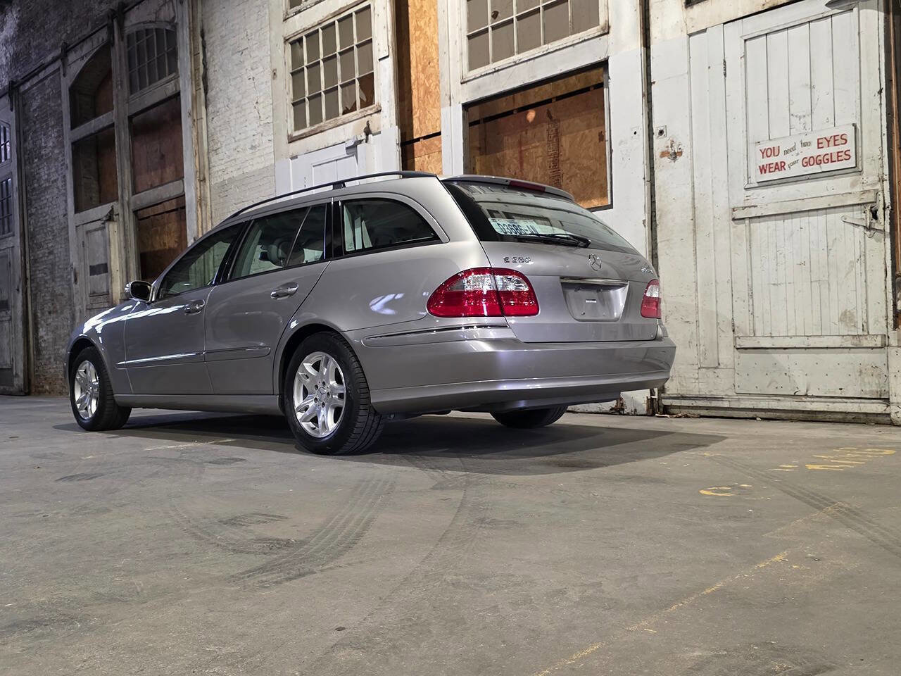 Used 2006 Mercedes-Benz E 350 4MATIC Wagon image 11