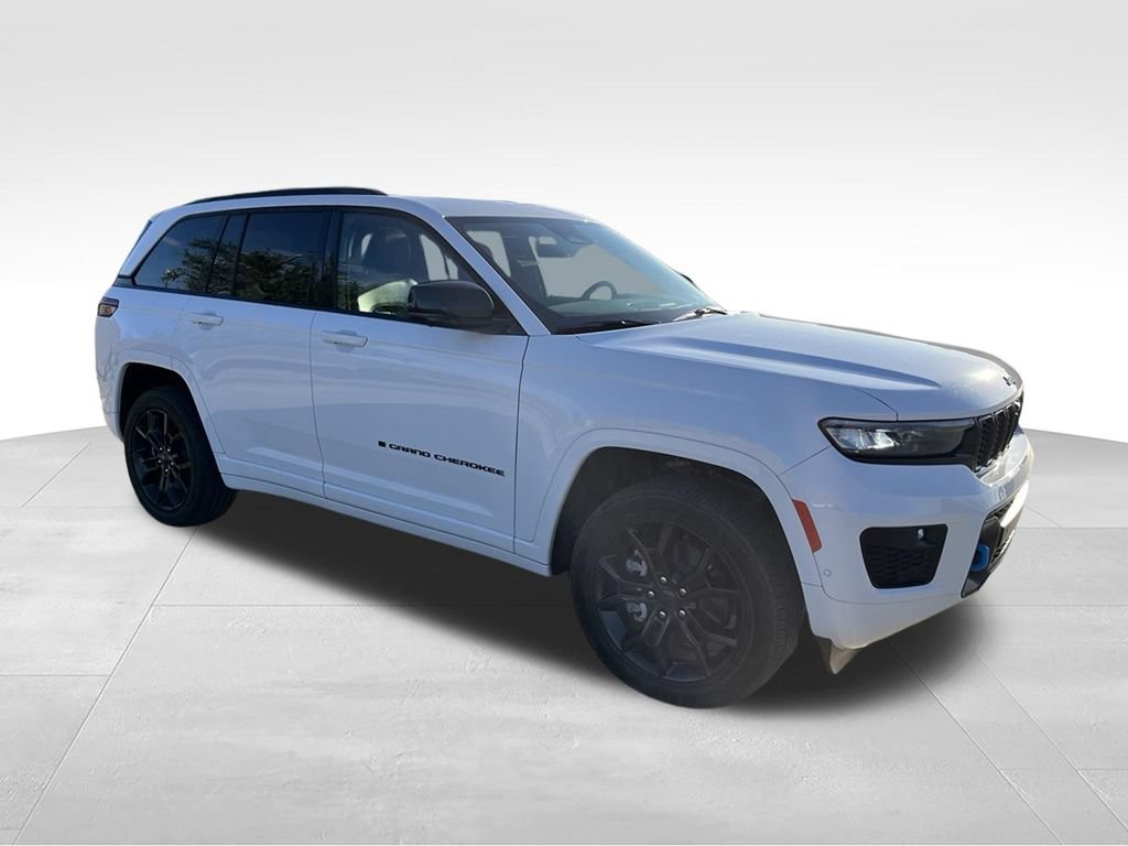 Used 2024 Jeep Grand Cherokee Limited 4xe AWD/4WD image 6