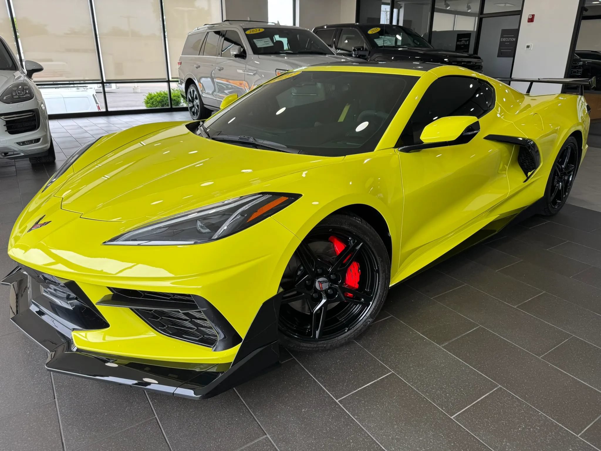 Used 2023 Chevrolet Corvette Stingray Coupe w/ Z51 Performance Package RWD image 14