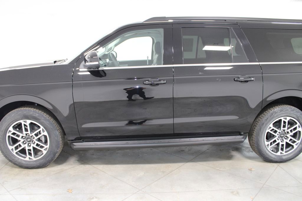 New 2026 Ford Expedition Max Active image 5