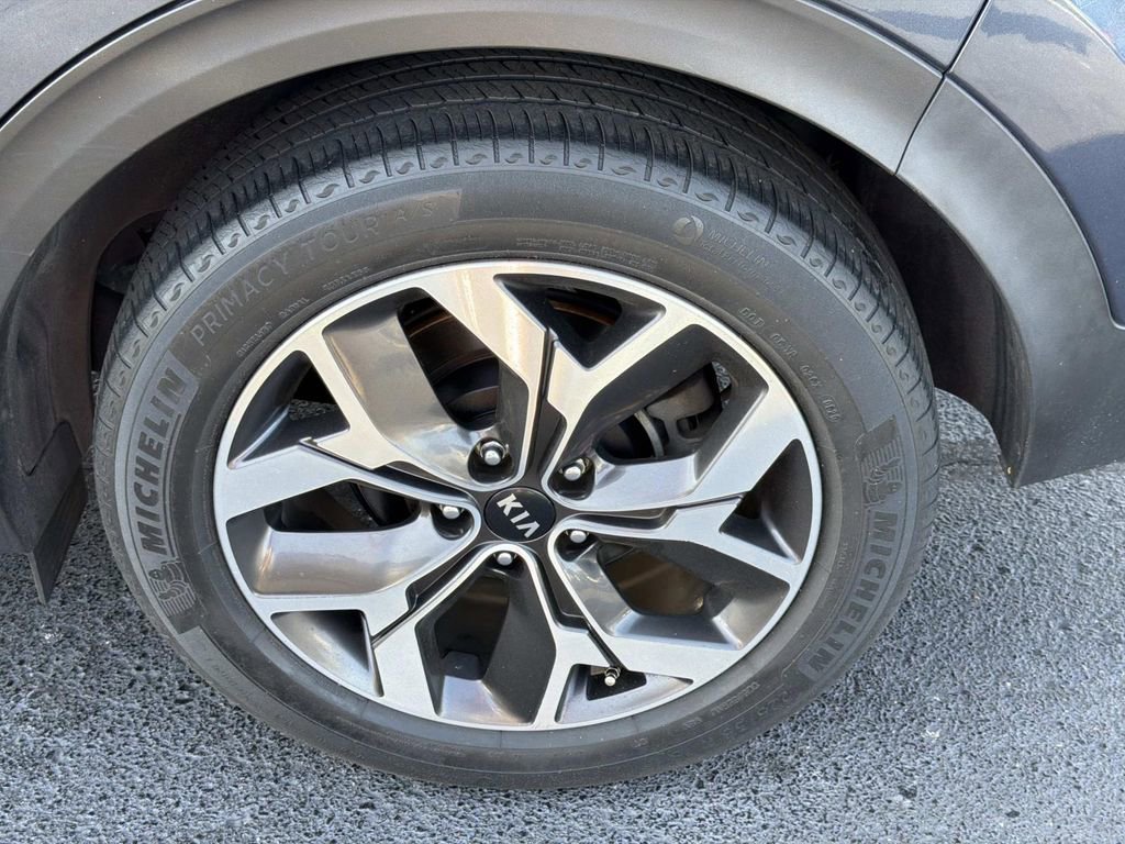 Used 2021 Kia Sportage EX image 11