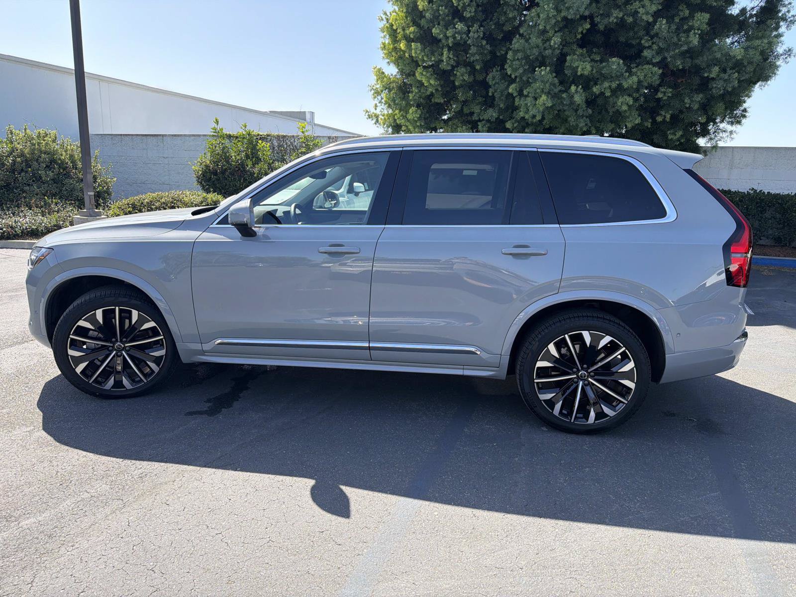 Certified 2026 Volvo XC90 B6 Plus AWD/4WD image 8