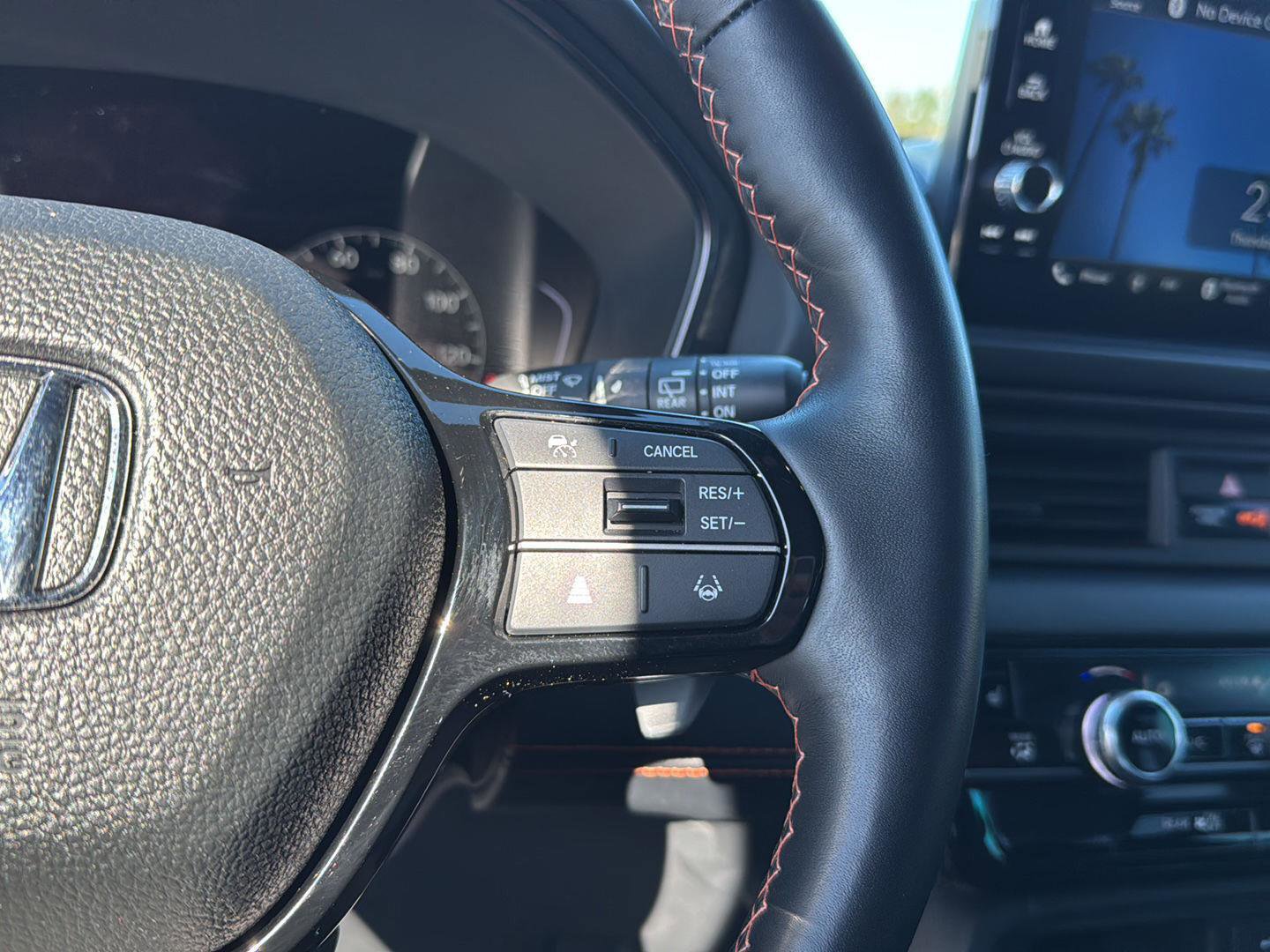 Used 2024 Honda Pilot TrailSport image 19