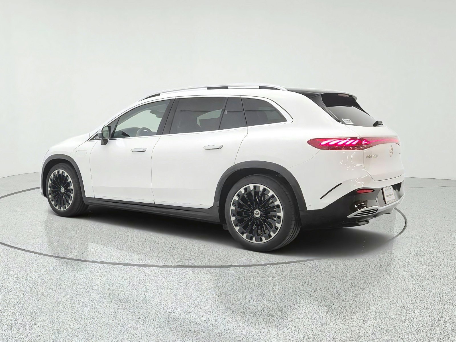 New 2027 Mercedes-Benz EQS 400 4MATIC SUV image 7