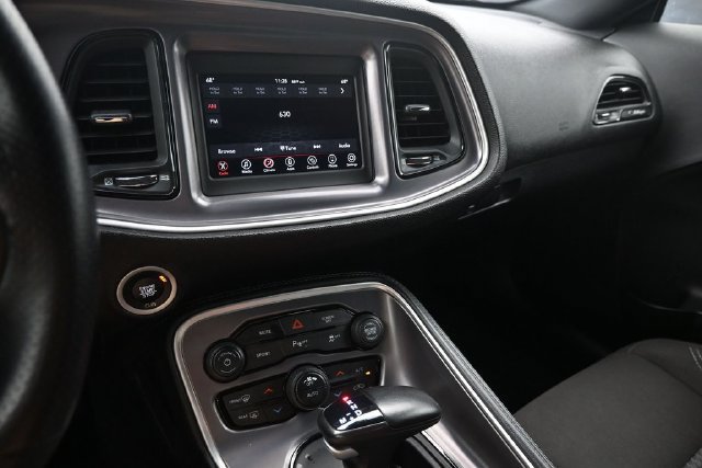 Used 2021 Dodge Challenger SXT w/ Driver Convenience Group RWD image 11