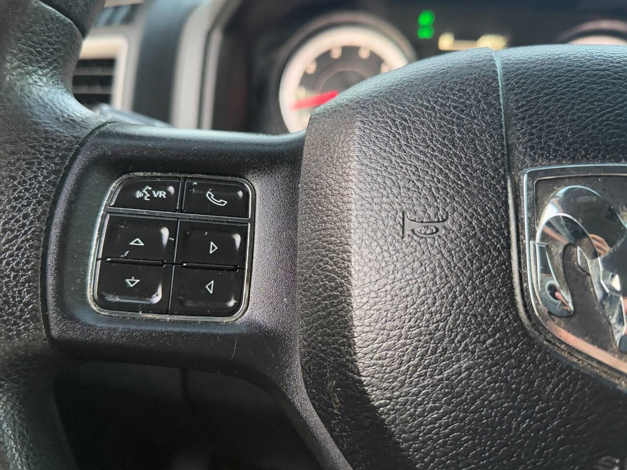 Used 2015 RAM 1500 Express AWD/4WD image 26