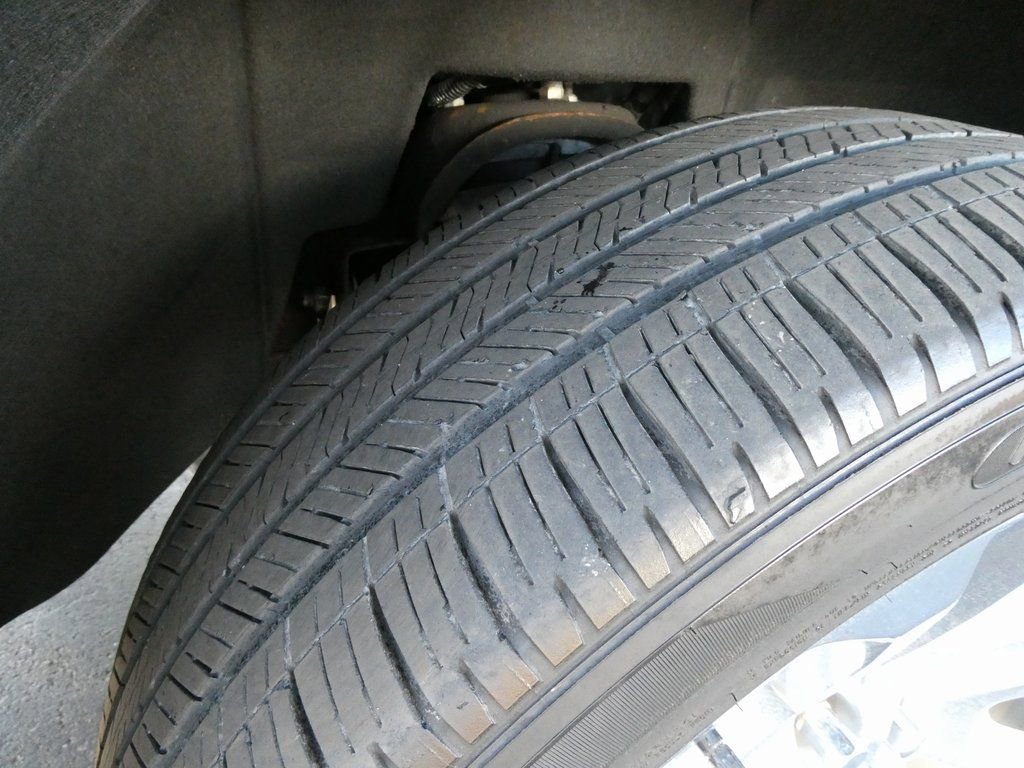 Used 2020 GMC Yukon XL SLT w/ Premium Edition image 12