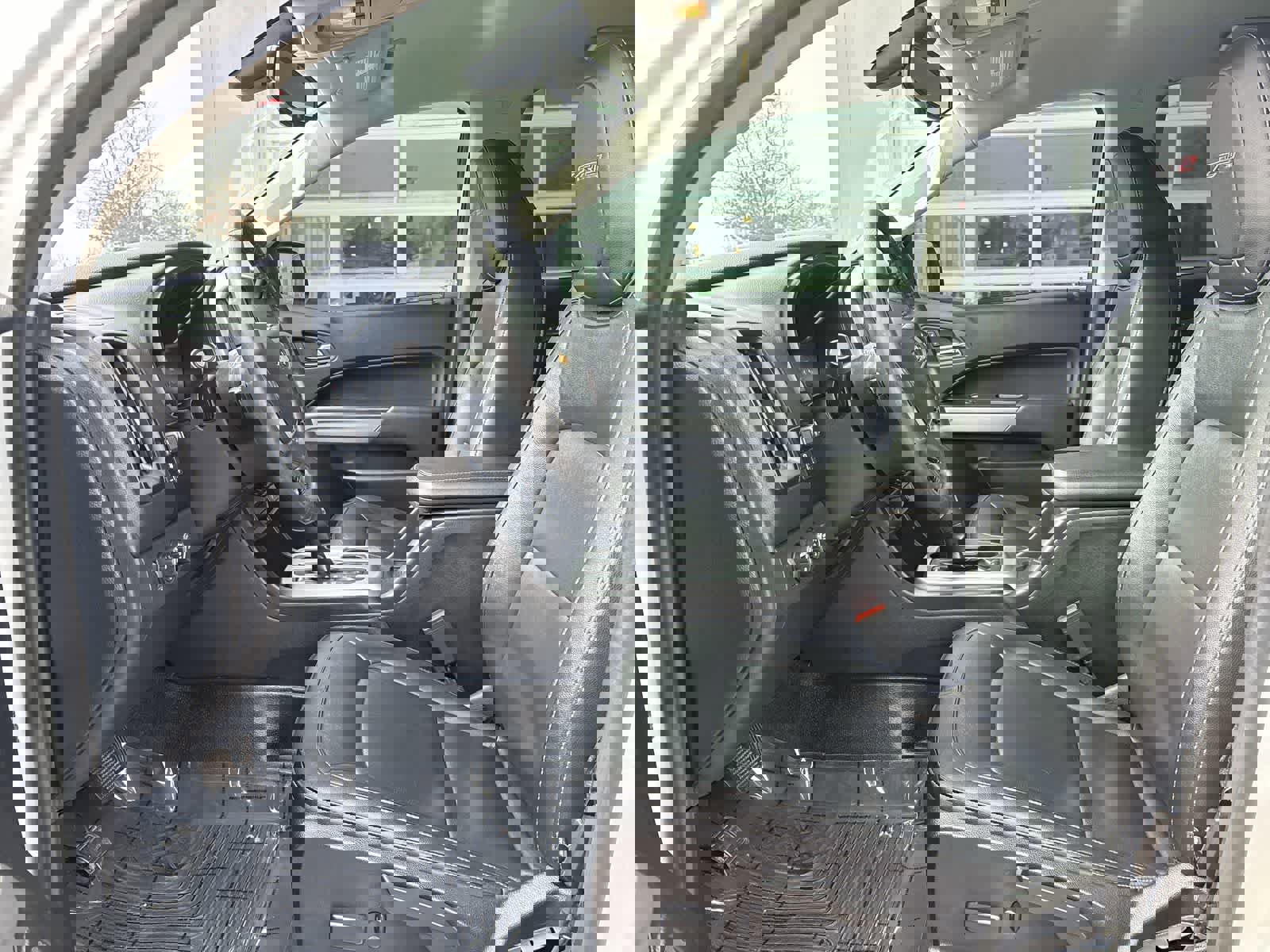 Used 2019 Chevrolet Colorado ZR2 image 9