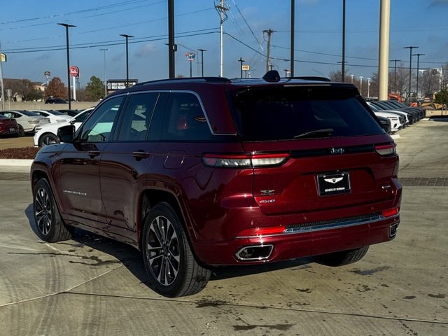 Used 2022 Jeep Grand Cherokee Overland w/ Advanced Protech Group III image 24