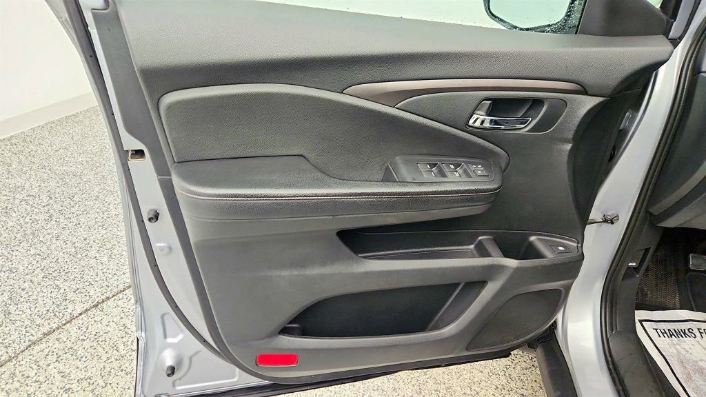 Used 2019 Honda Ridgeline RT image 10