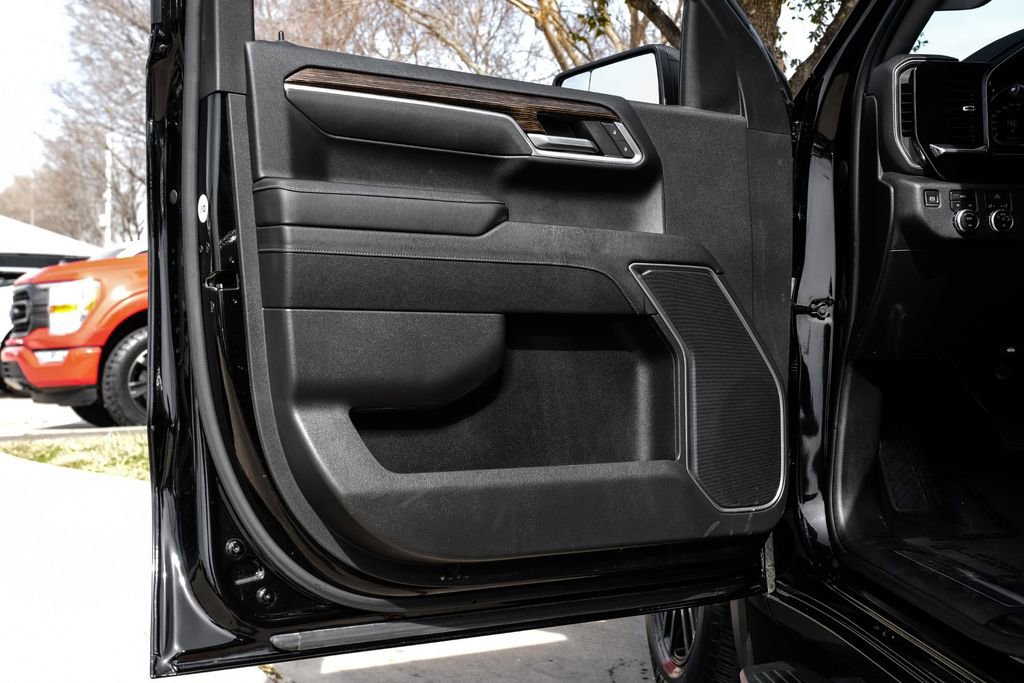 Used 2023 GMC Sierra 1500 Elevation image 43