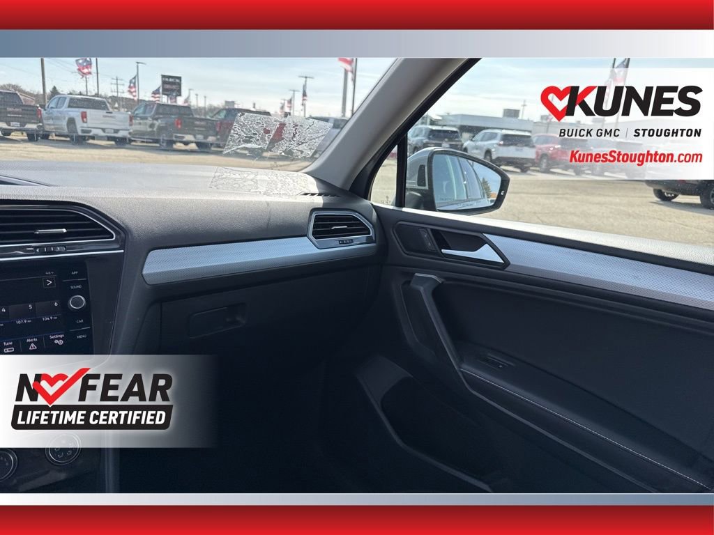 Used 2024 Volkswagen Tiguan S image 40