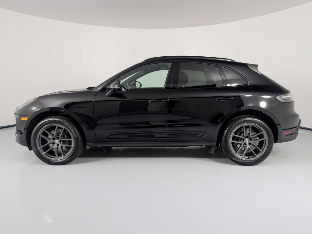 Certified 2026 Porsche Macan Turbo AWD/4WD image 8