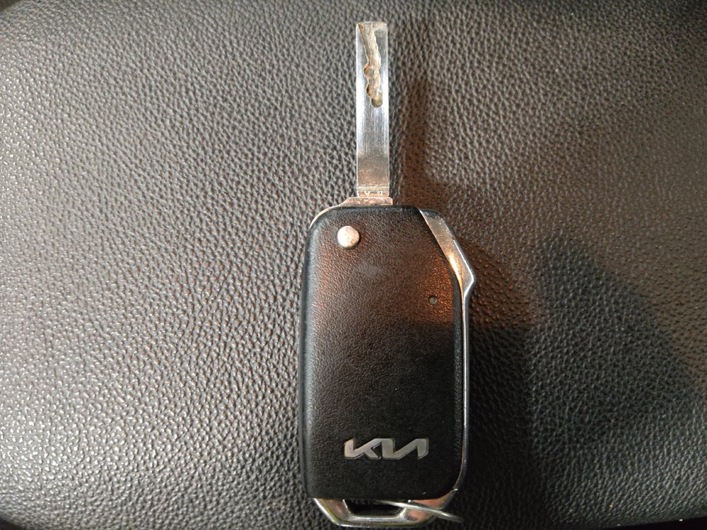 Used 2022 Kia Forte LXS FWD image 32
