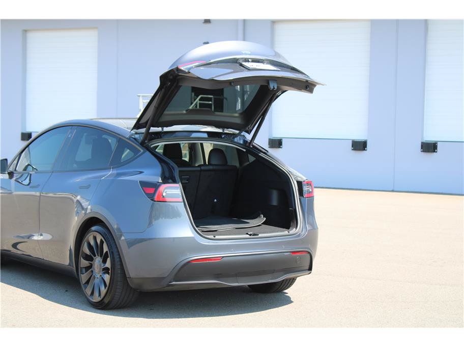 Used 2022 Tesla Model Y Performance AWD/4WD image 30